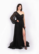 Laden Sie das Bild in den Galerie-Viewer, Abendkleid aus Seidenchiffon Exclusive Collection F/S 2021