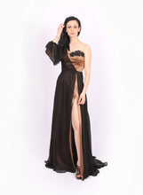 Laden Sie das Bild in den Galerie-Viewer, Abendkleid aus Seidenchiffon Exclusive Collection F/S 2021