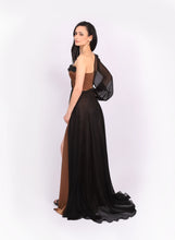 Laden Sie das Bild in den Galerie-Viewer, Abendkleid aus Seidenchiffon Exclusive Collection F/S 2021